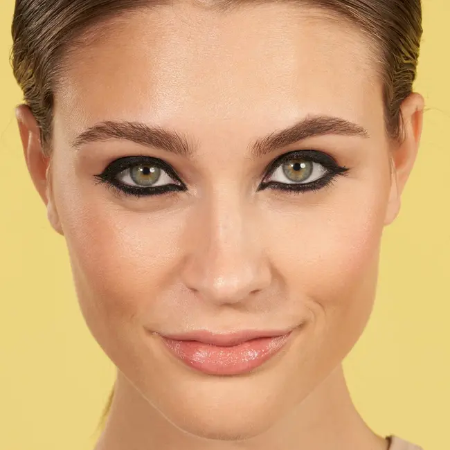 trend !t up Kajal Clean & Precise 300 Zwart 0.78 g