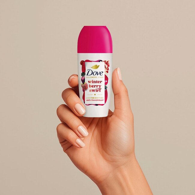 Dove Antitranspirant Deodorant Roll-on Advanced Care Winter Berry Swirl 50.0 ml