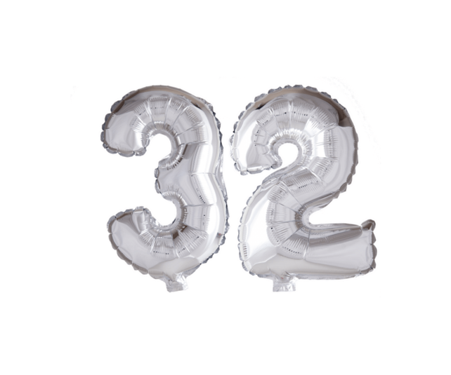 Folieballon 32 jaar zilver 86cm