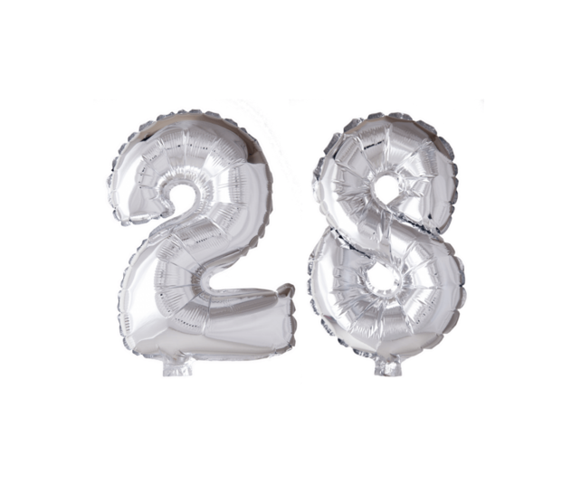 Folieballon 28 jaar zilver 41cm