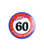 Button klein - 60 jaar verkeersbord Button klein - 60 jaar verkeersbord