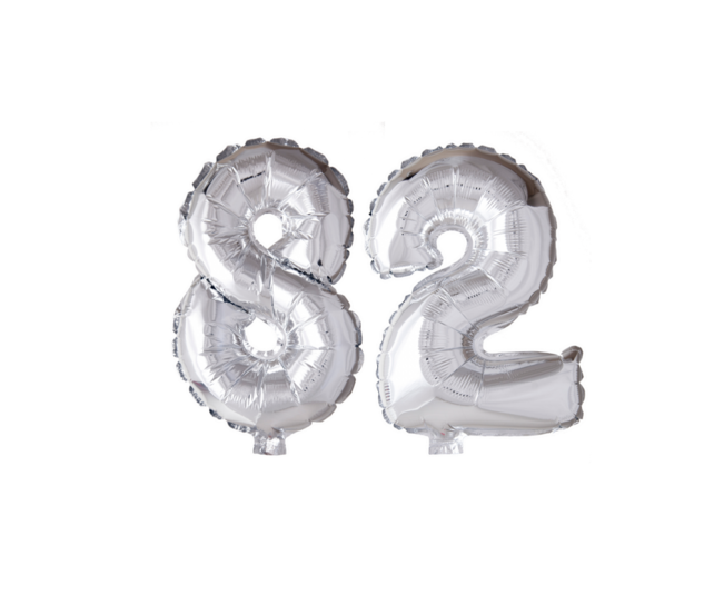 Folieballon 82 jaar Zilver 66cm