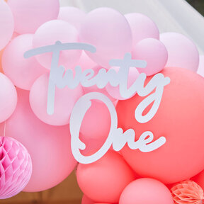 Decoratieletters Twenty One wit 30x75cm foam