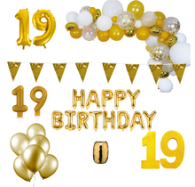 19 jaar Verjaardag Versiering Pakket Goud XL