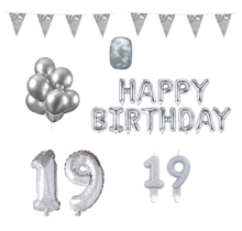 19 jaar Verjaardag Versiering Pakket zilver