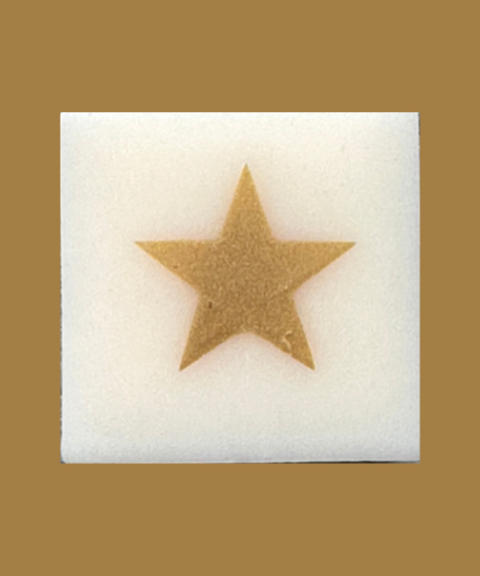 Letter kaars ster goud