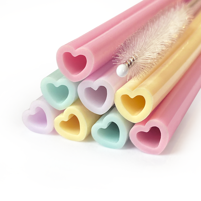 Herbruikbare silicone rietjes Watercolor Hearts 8 stuks Herbruikbare silicone rietjes Watercolor Hearts 8 stuks