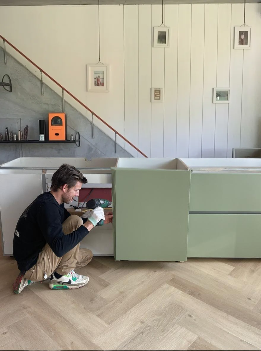 Wat kost het om een keuken te laten wrappen door een bedrijf?