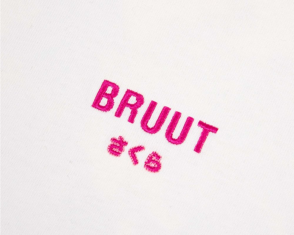The Hanami Tee Off White BT1070 001 Bruut The Hanami Tee Off White BT1070 001