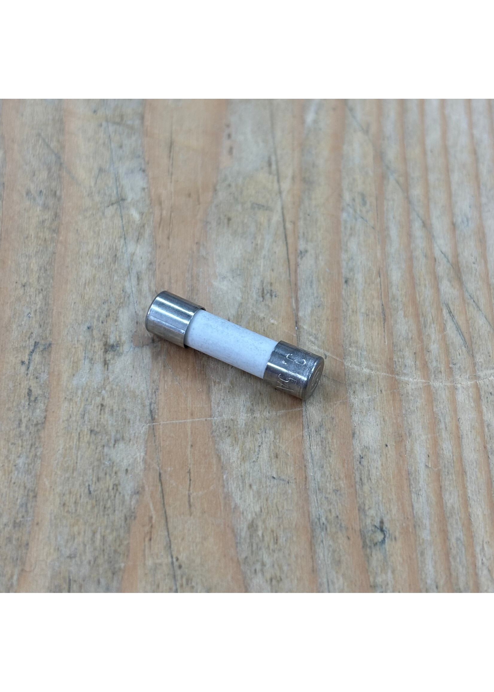 Ceramic Fuse 3.15A (Anti-surge) 20x5mm