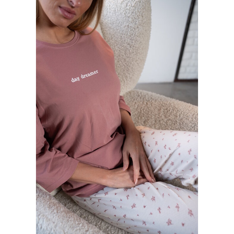 By Louise By Louise Dames Pyjama Set Lang Driekwart Mouw  Oudroze/Wit Gebloemd
