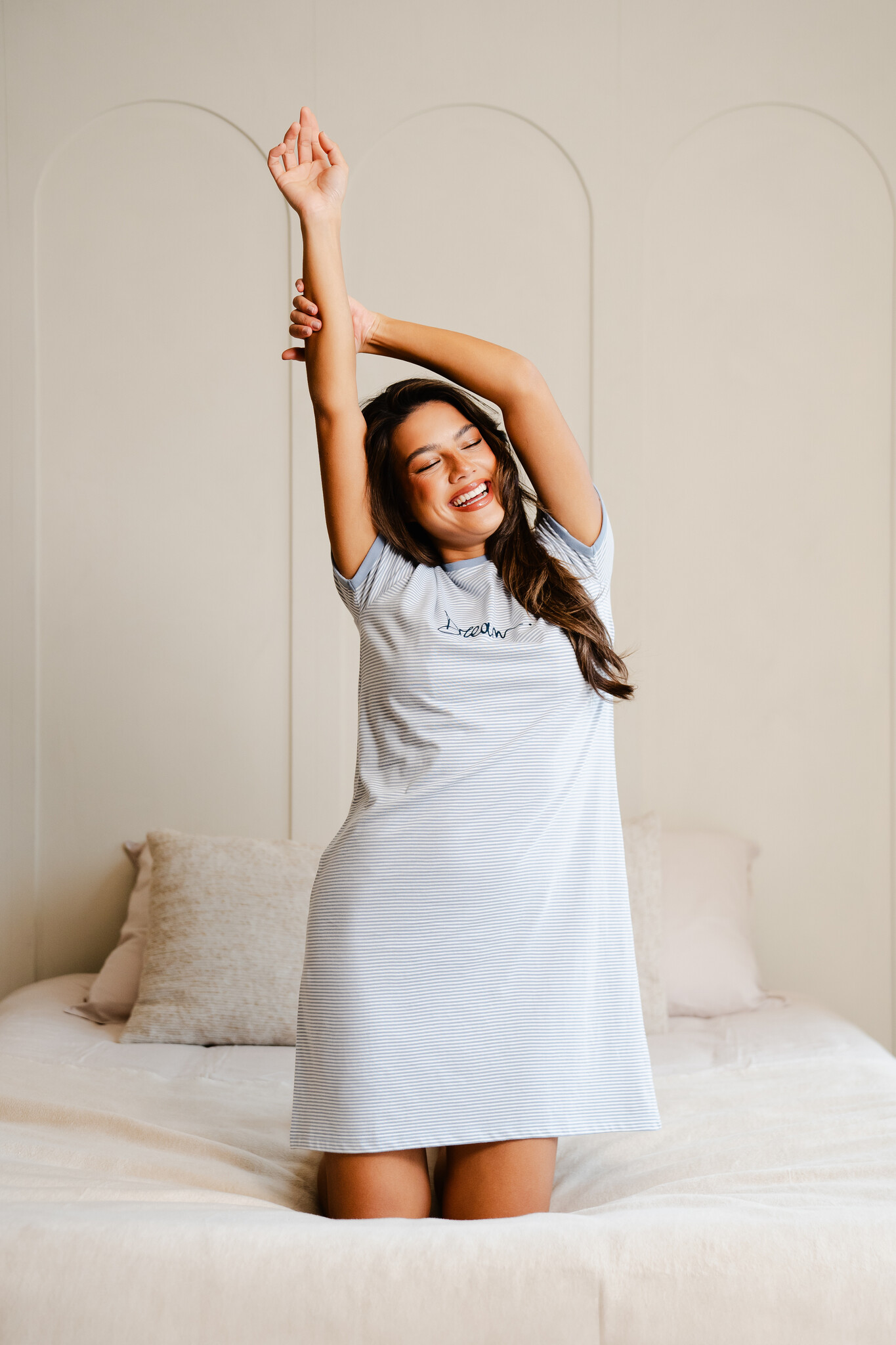 's Nachts zweten: welke pyjamastof voert vocht het best af