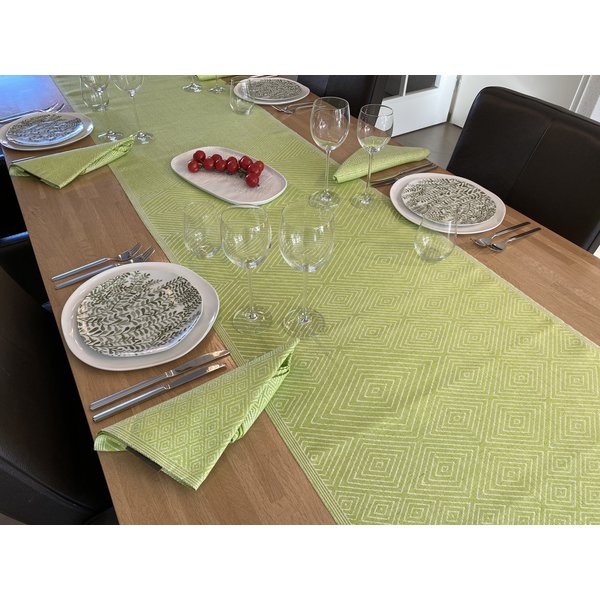 Klässbols Linneväveri Klässbols – Table runner Gåsöga – Lime green – 50 x 250 cm