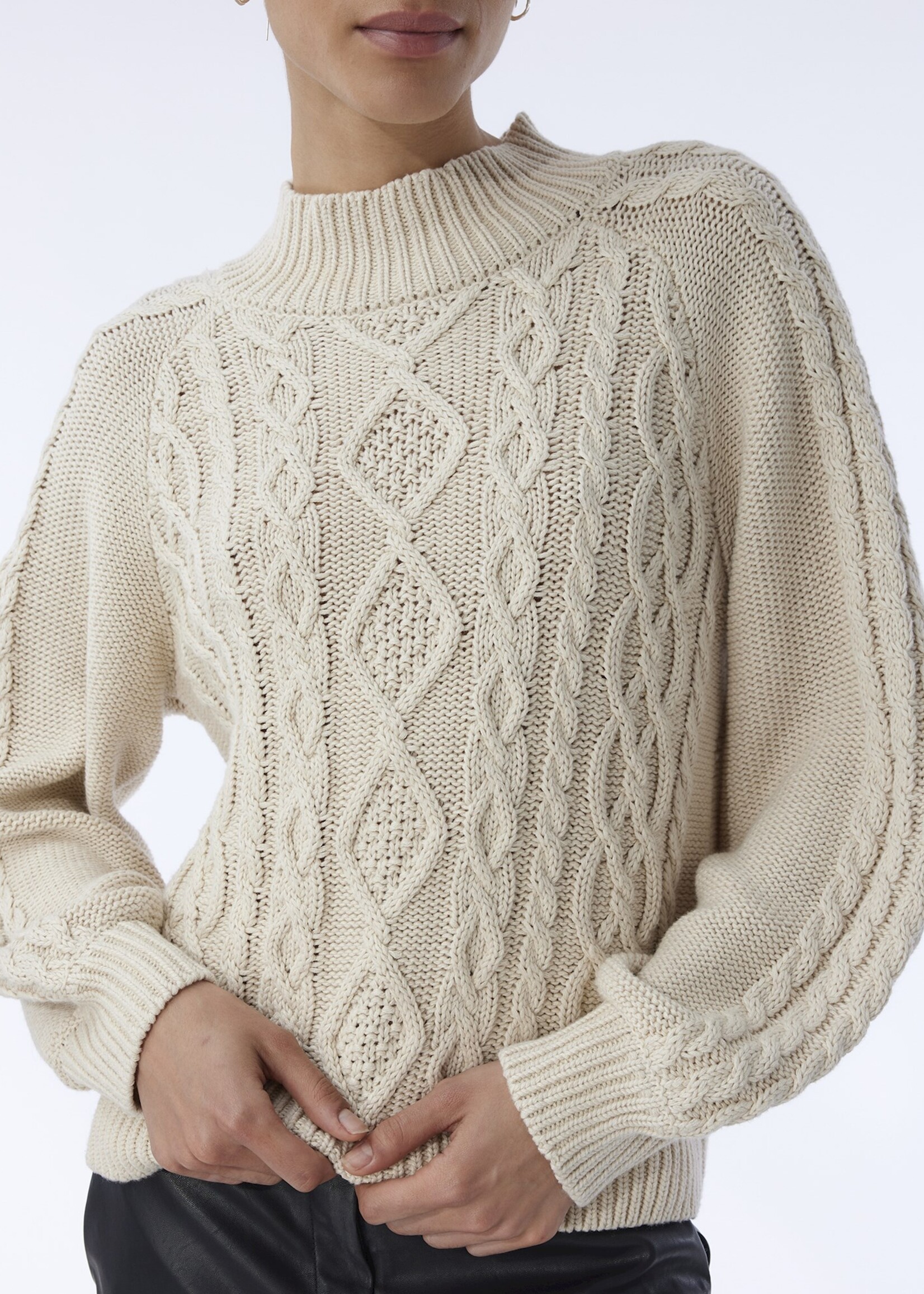 Knitted Essentials Pullover Sand