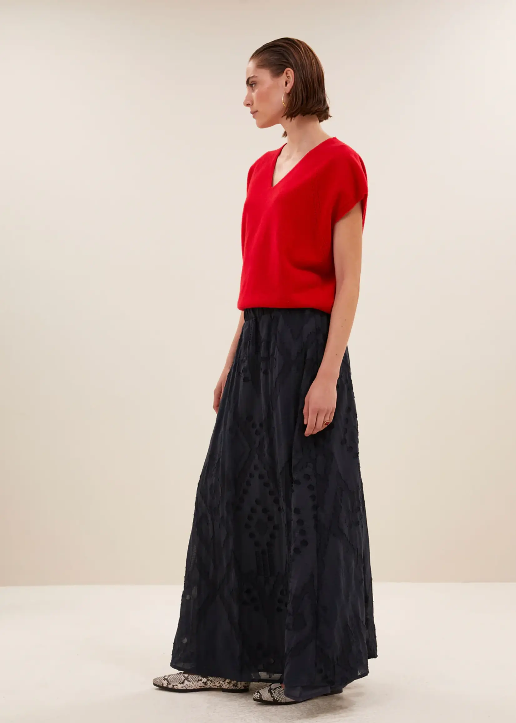 By Bar Pullover Lipstick