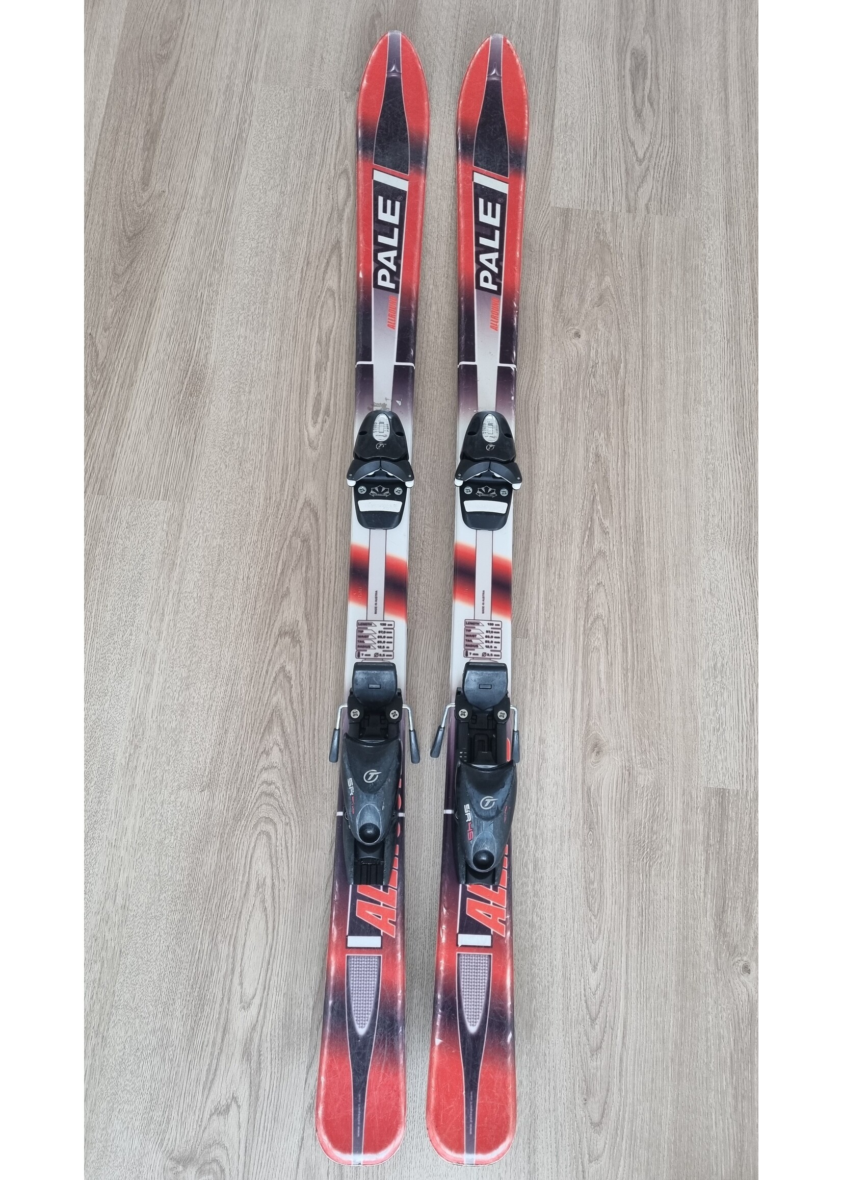 Pale Pale All-Round Ski