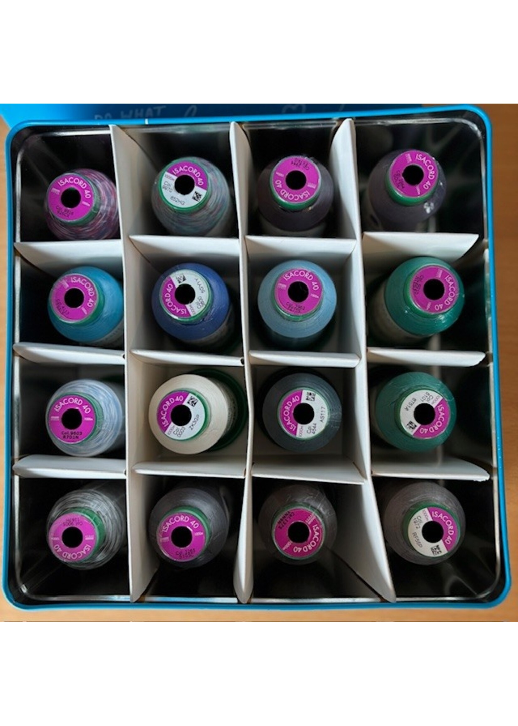 Amann Mettler Garenblik - Mettler - 16 klossen - Isacord - Winter - 4 multi, 12 effen