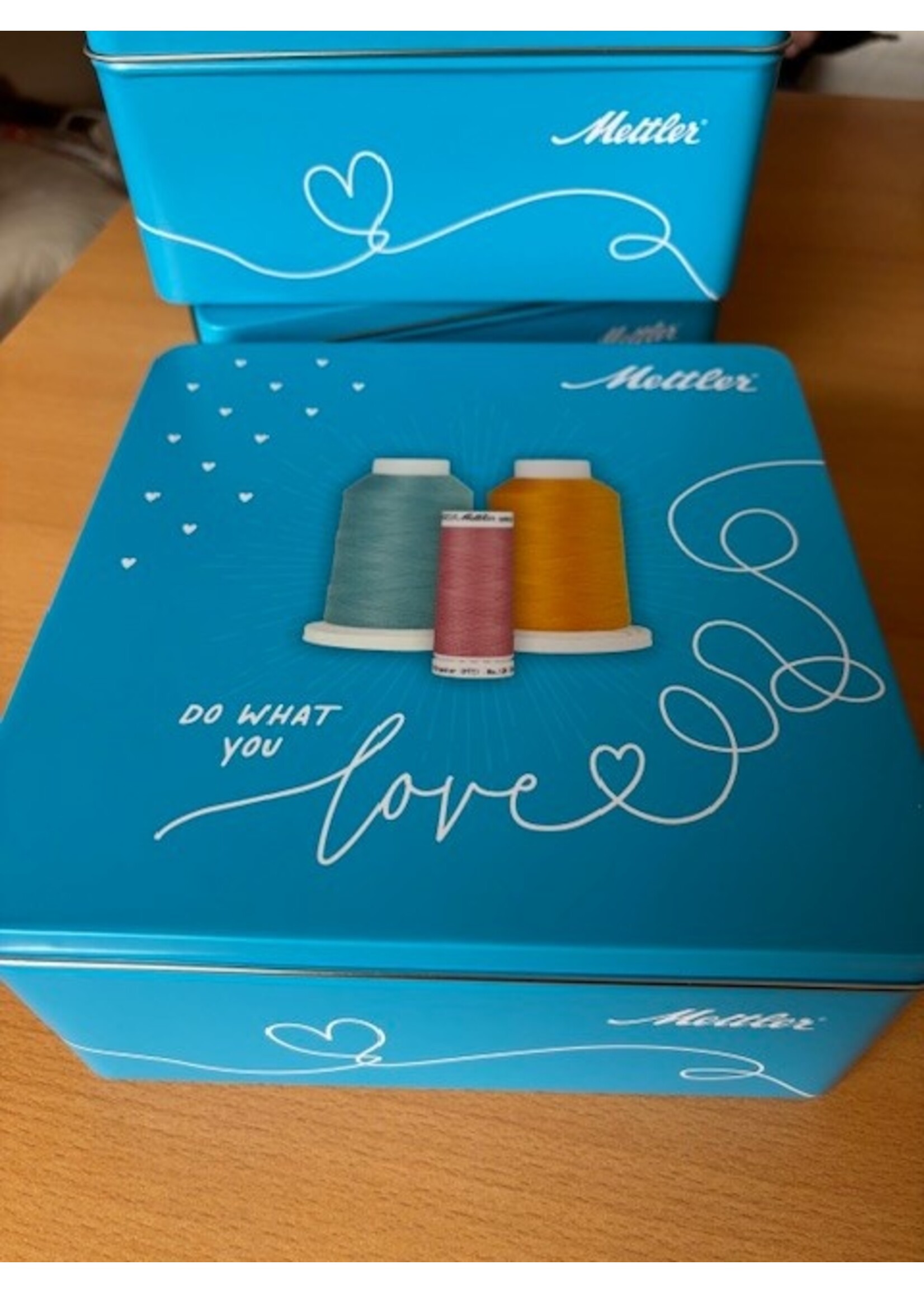 Amann Mettler Garenblik - Mettler - 16 klossen - Isacord - Winter - 4 multi, 12 effen