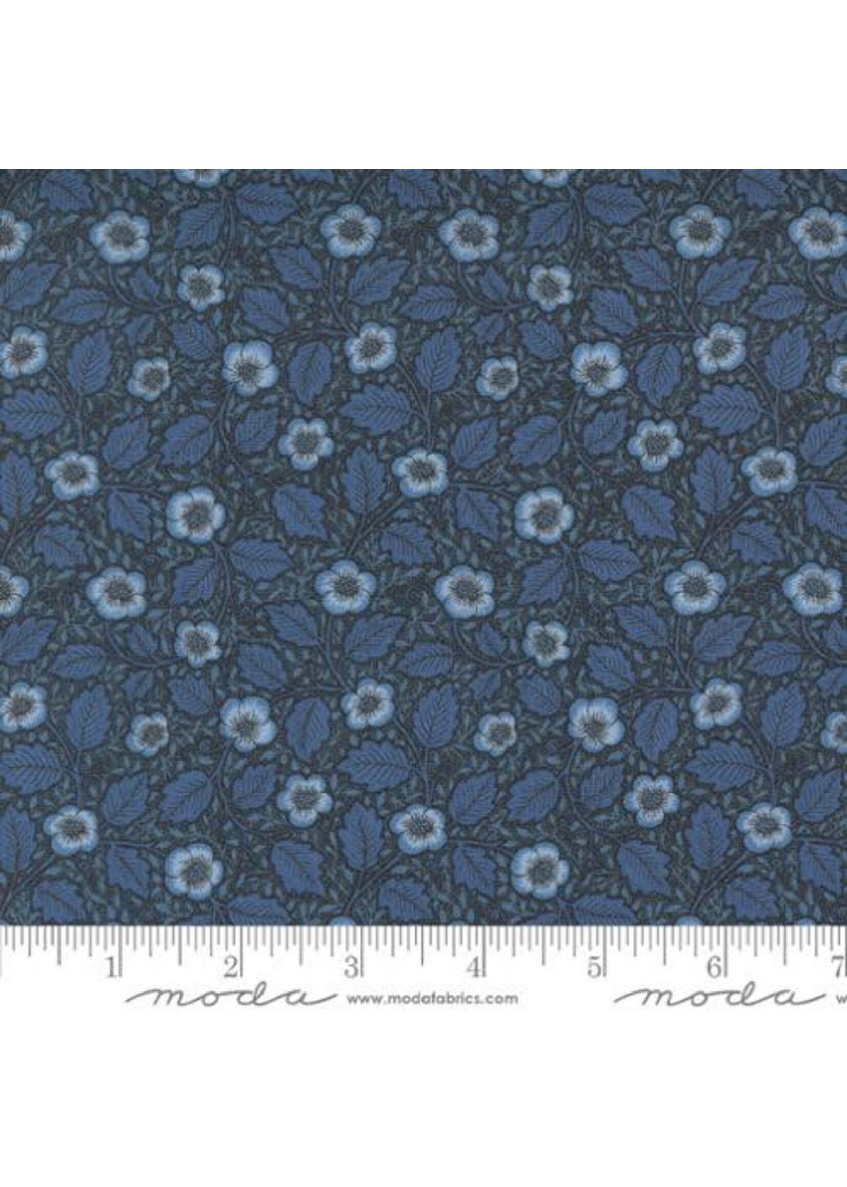 Moda Fabrics Morris Manor - Antipodes Florals - Twilight - 8396 18