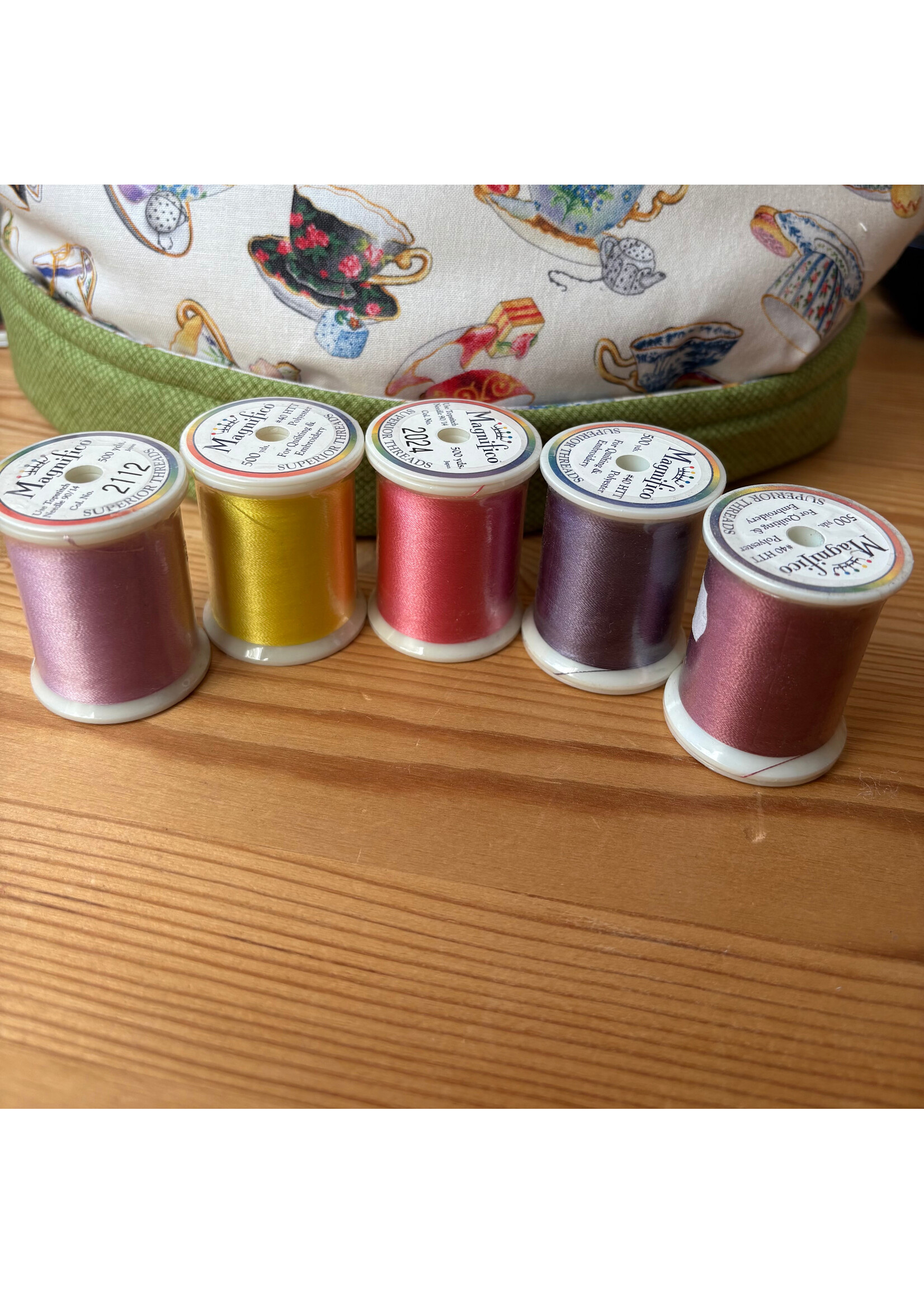 Magnifico - #40 - Polyester - 500 yard - 5 stuks - Set D