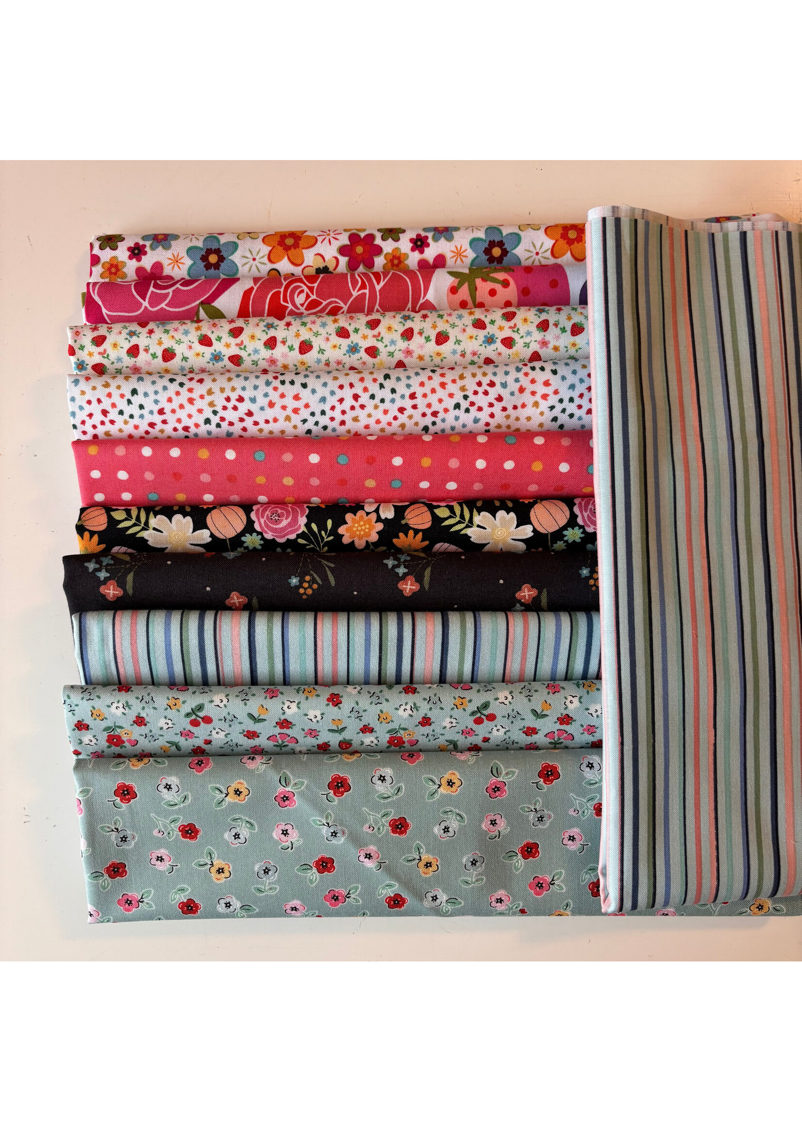 Stofpakket - Jasje - Poppie Cotton Blauw / Roze / Multi  - 10 LQ+ 1 FQ