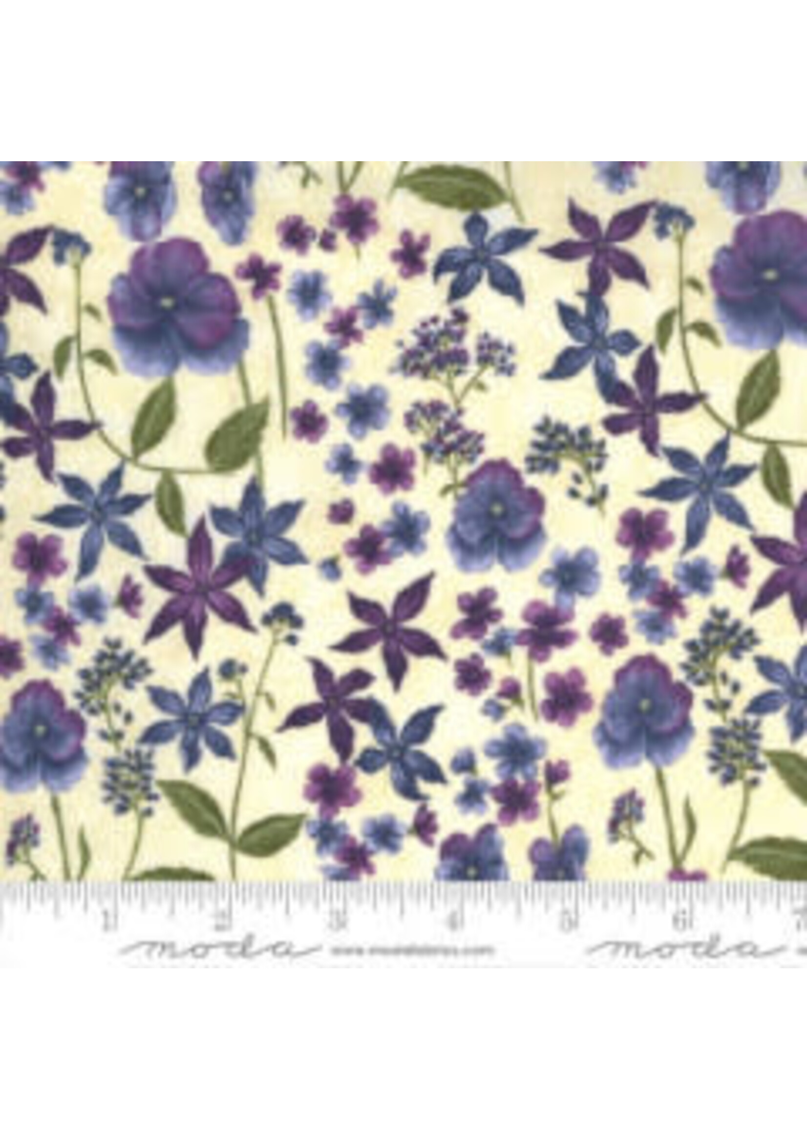 Moda Fabrics Violet Hill - Floral - Eggshell - Coupon - 40 cm x 110 cm