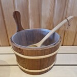 Bastu Sauna Emmer Hout Bruin (met lepel)