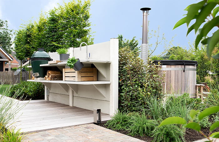 Van vakantiehuisje met hottub naar wellness in eigen tuin