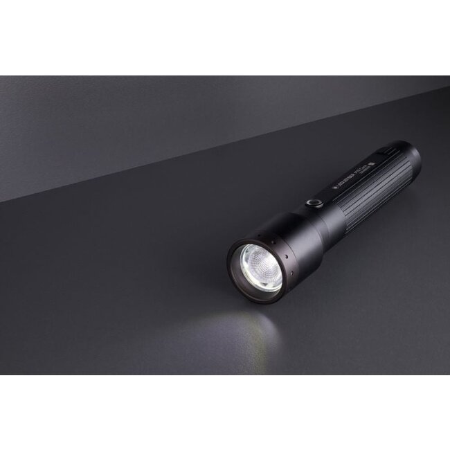 Ledlenser P7R Core - Taschenlampe - 1400 Lumen - Wiederaufladbar - IP68