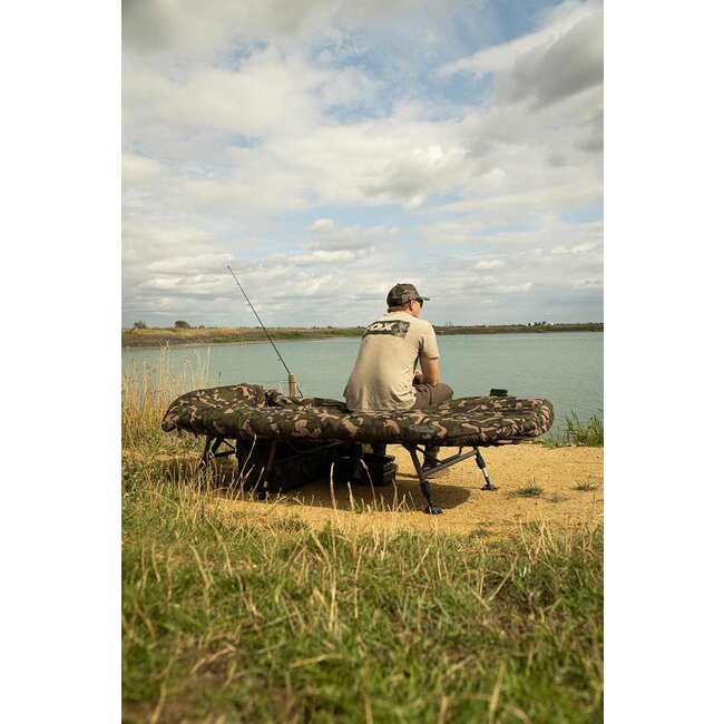 FOX Camolite – Sleep System – 4 Jahreszeiten – bedchair mit Schlafsack