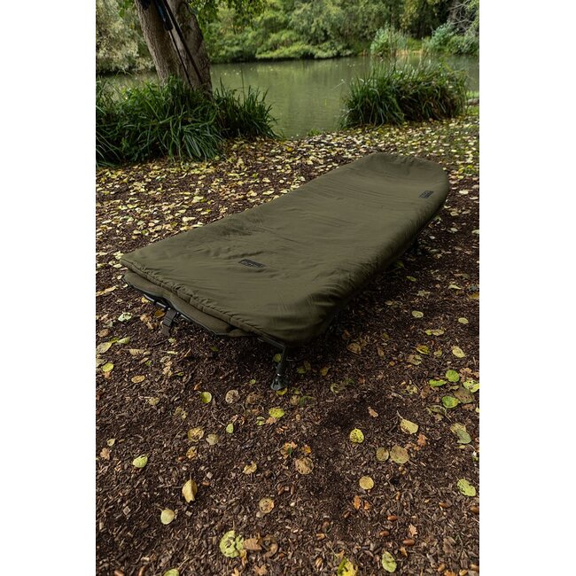 FOX EOS Compact Sleep System – 3 Jahreszeiten – Leichtgewicht – Komplettes bedchair-Set