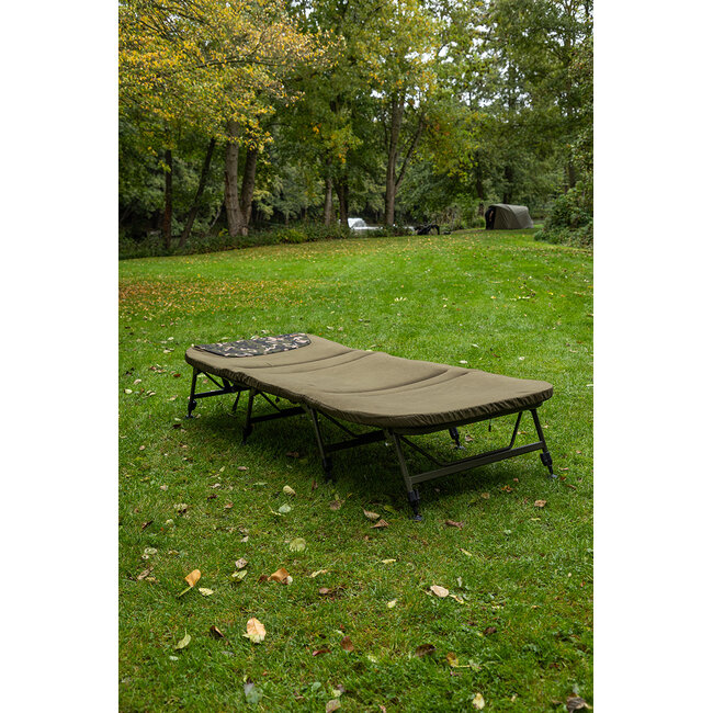 FOX Flatliner X MF8 – Ganzjahres-System – Memory Foam – Bedchair-Schlafsystem