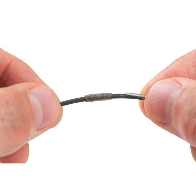 FOX Edges Tubing Threader – Edelstahl – Werkzeug für Leinen und Zubehör