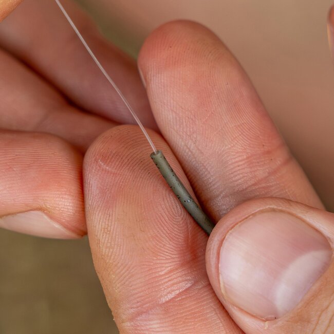 Avid Carp Outline FleckTone – Sinking Rig tube