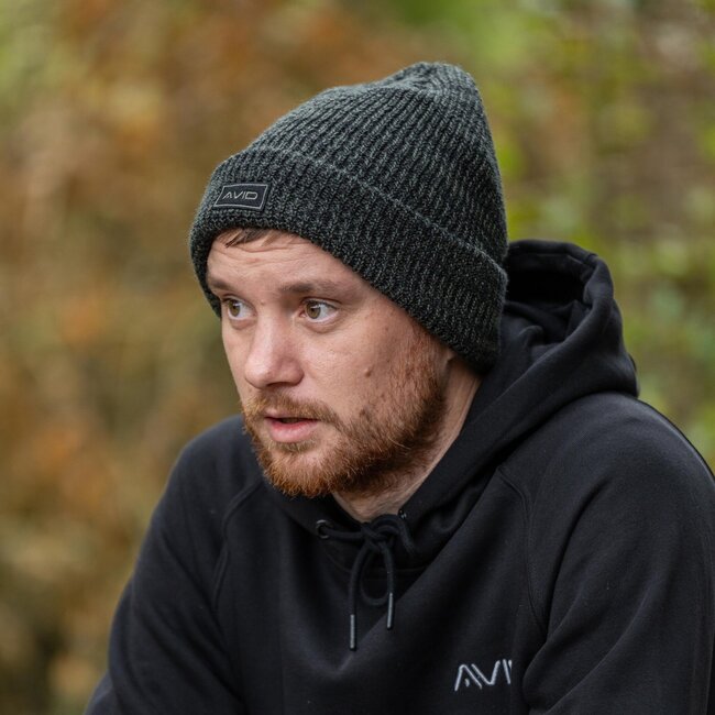 Avid Carp Marl Knit Beanie – Grün