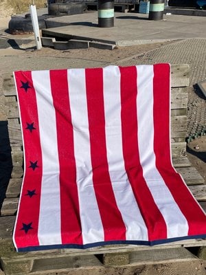 Rode strandhanddoek Marinestijl