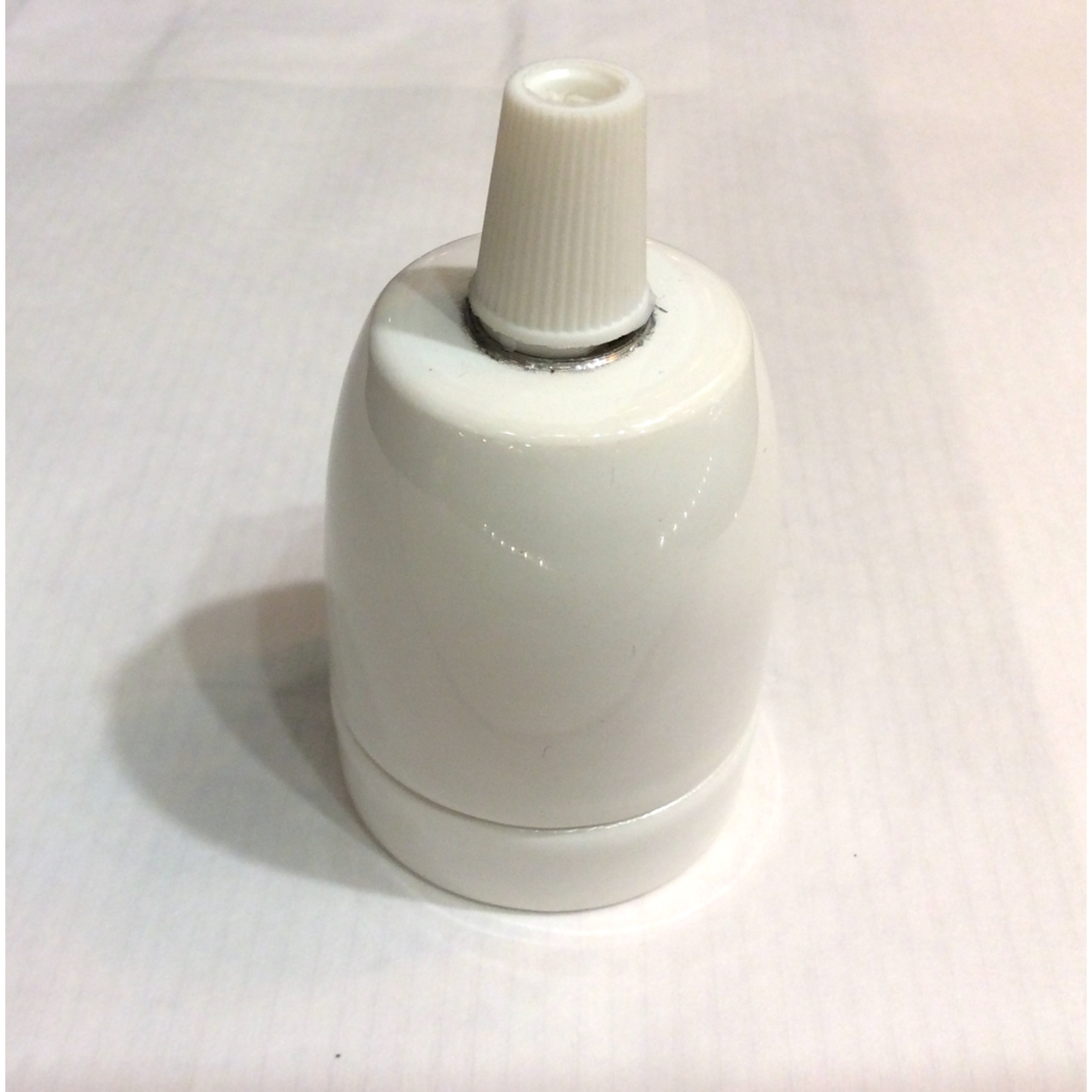 CCIT White Porcelain Lampholder E27 fitting with Strain Relief cable grip