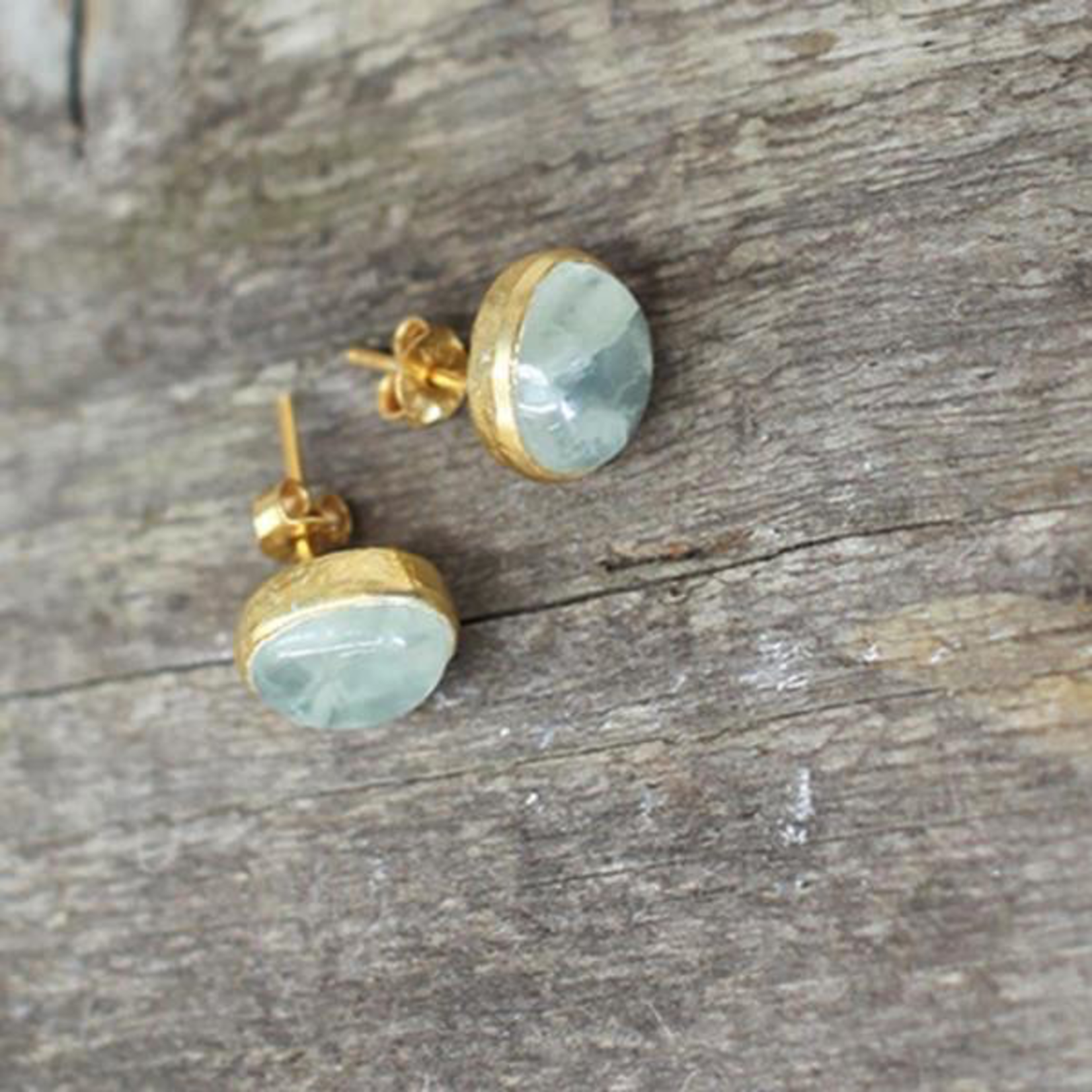 Nkuku Prehnite Stud Earrings - Gold 1.2x1cm dia