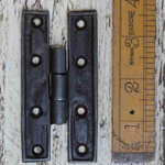 IRON RANGE ‘H’ Hinge in Cast Iron 9cm x 4.7cm