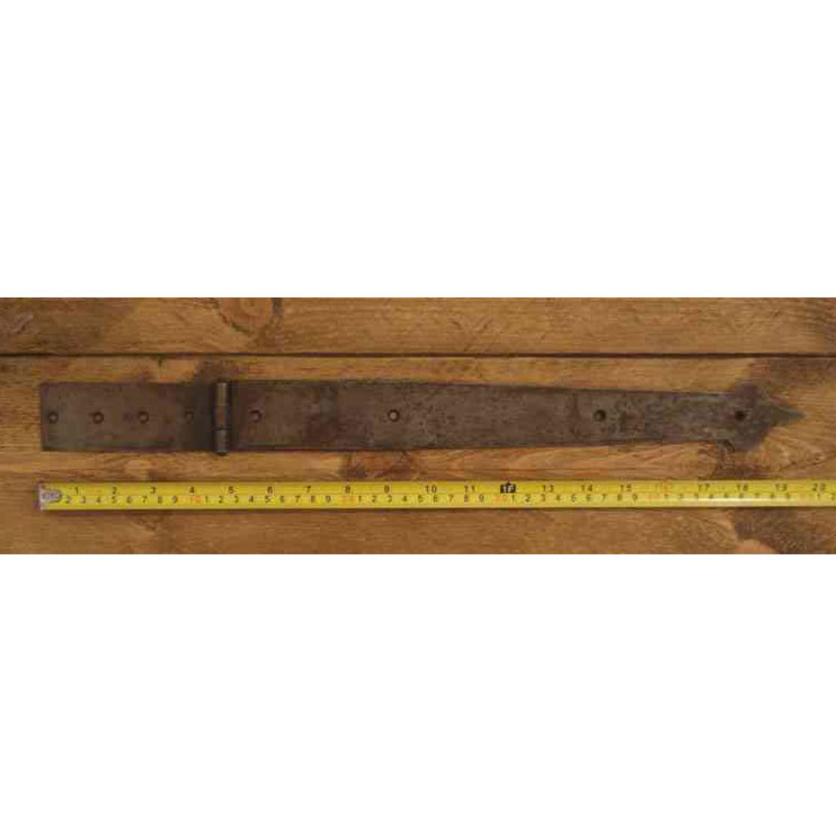 IRON RANGE Spearhead Strap Hinge Antique Iron 20”