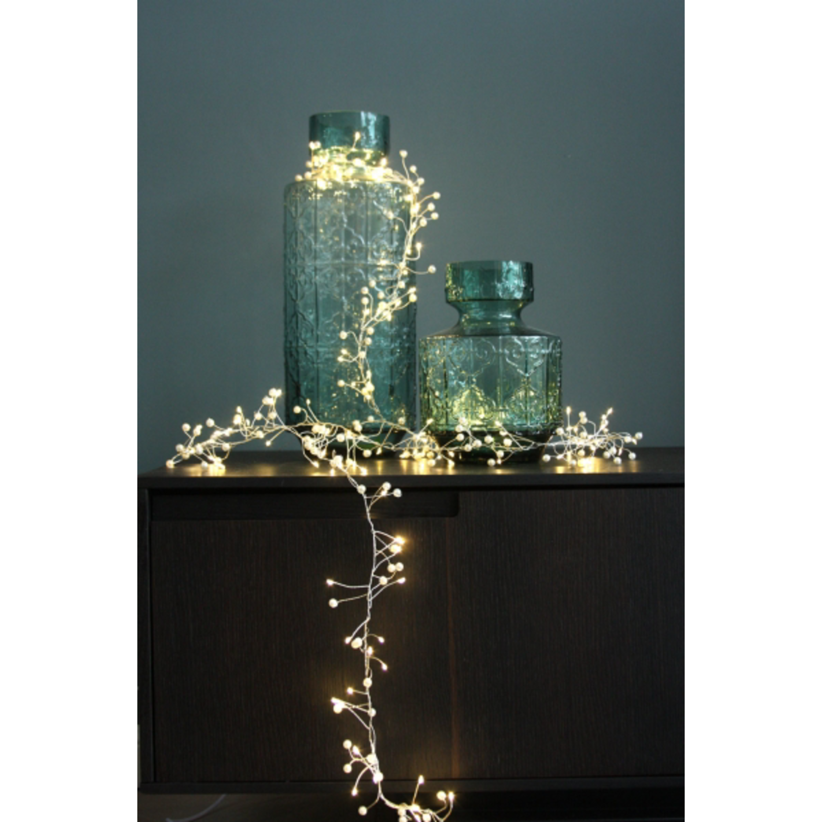 Light Style London Pearl Cluster Fairy Lights 1.8m illuminated length Battery Operated