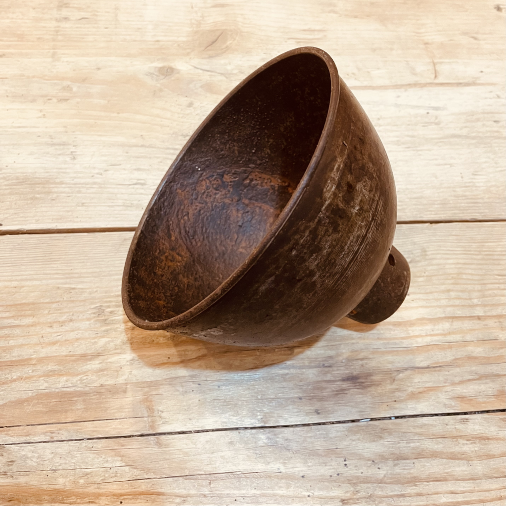 IRON RANGE Small Raw RUSTY Metal Light Shade Antique Iron (30mm Hole - fits our bayonet and E14 with grip or sits on top of the E27 lampholders )