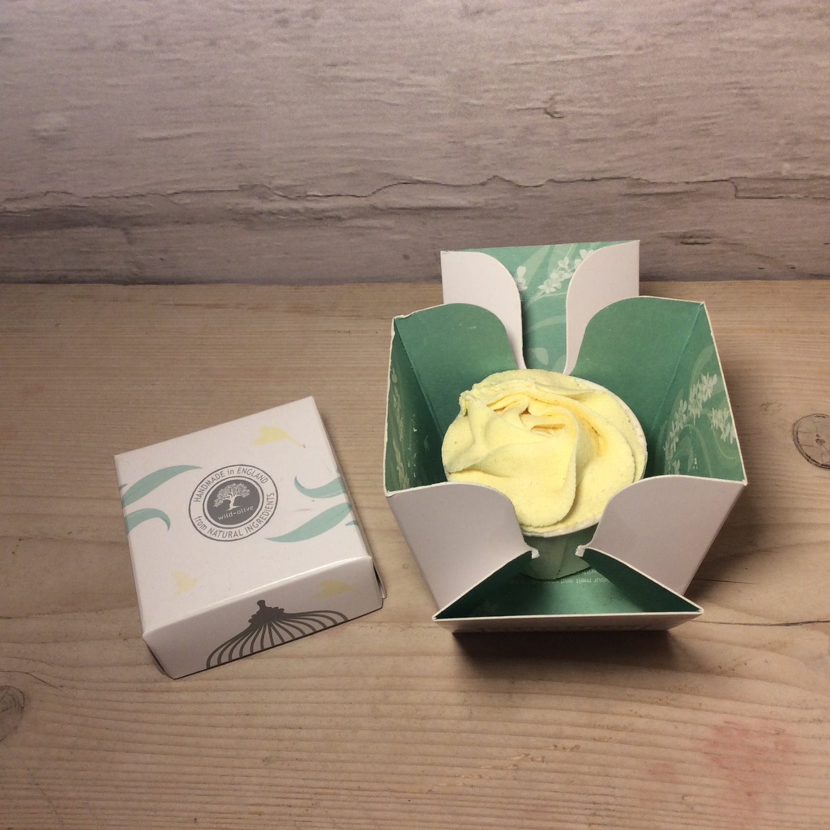 Wild Olive Wild Olive Luxury Boxed Lemon & Maychang Bath Melt With Surprise soap Inside