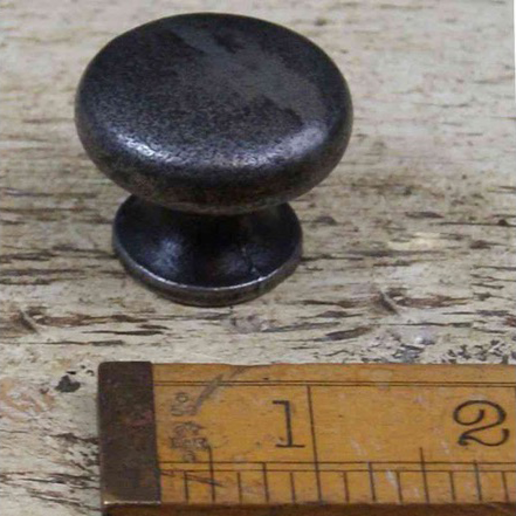 IRON RANGE Plain Shaker with Seam Knob Iron 35mm