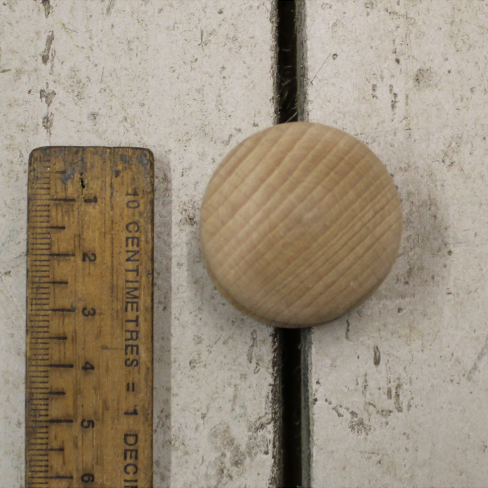 IRON RANGE Turned Beech wood Knob C/W Screw 35mm Dia