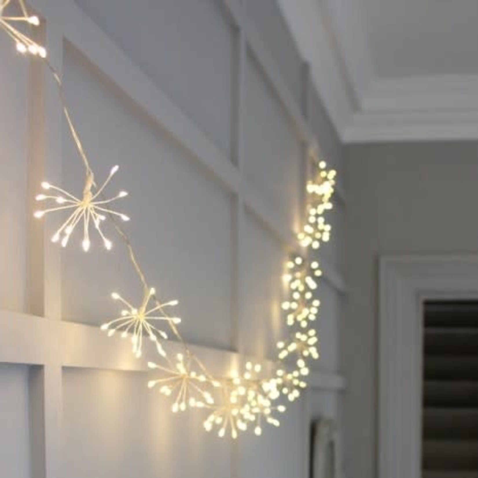 Light Style London Starburst Chain fairy lights (Silver) Battery Operated