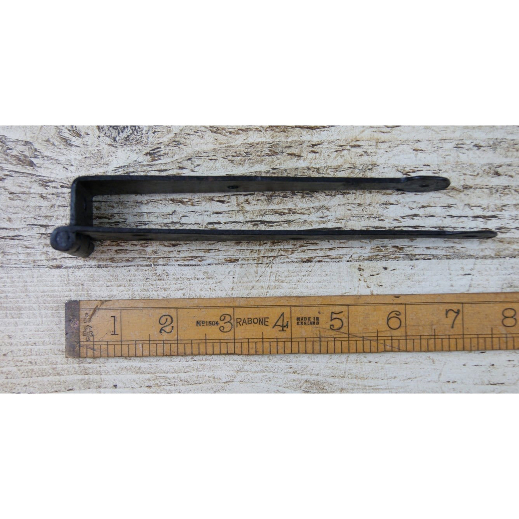 IRON RANGE Cranked Strap Hinge Penny End Antique Black 7.5"