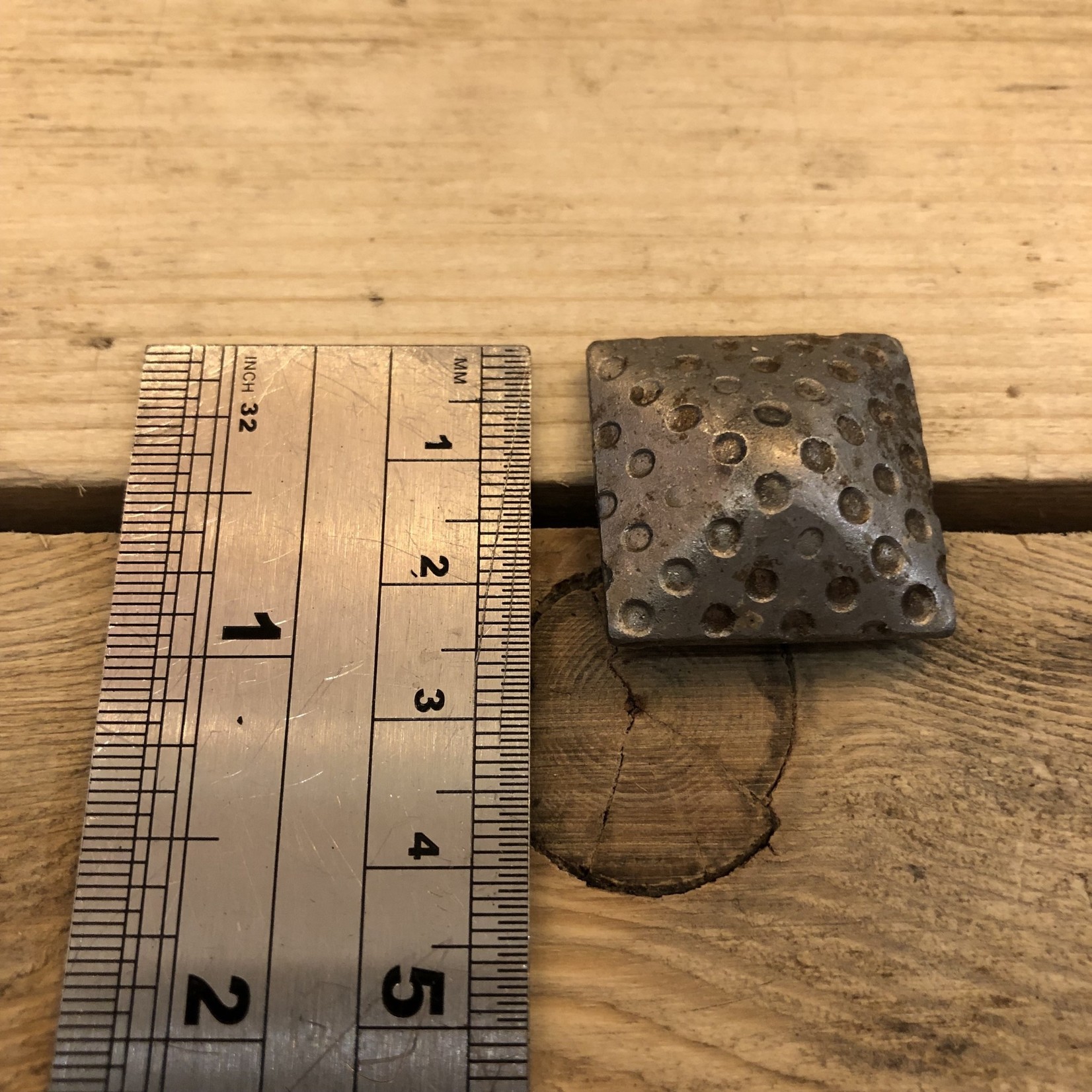 IRON RANGE Stud / Nail Square with Dots Antique Iron 25mm