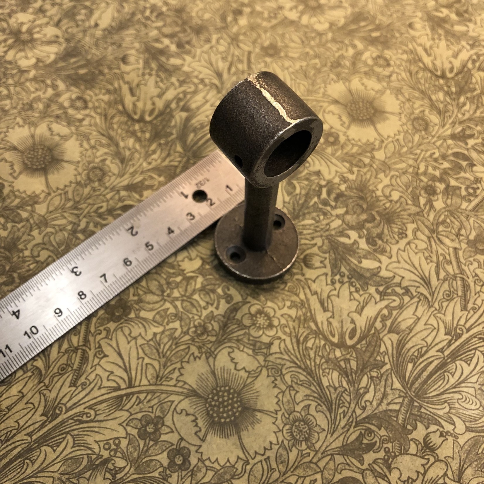 IRON RANGE Wardrobe Rail End Support Towel Hanging Ant Iron 16mm Dia