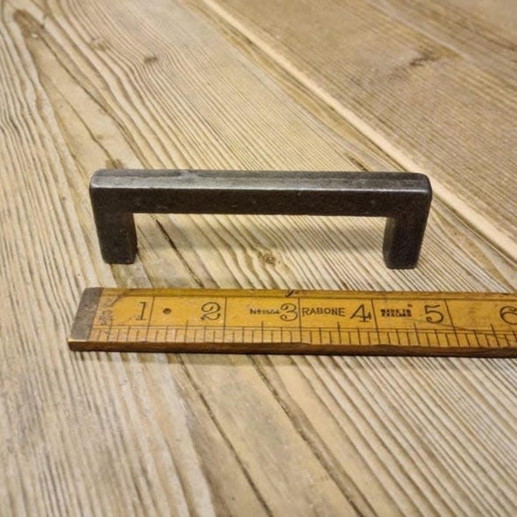 IRON RANGE 120mm MEADOW Pull Handle Square Bar Rear M4 Cast Ant Iron
